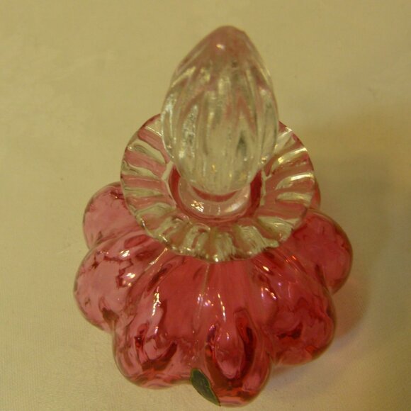 Fenton Made in USA Art Glass Melon Cranberry 3 Piece Dresser / Vanity Set - Picture 10 of 11